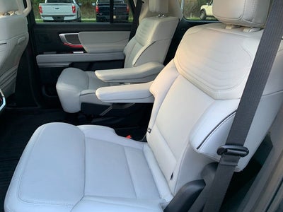 2025 Ford Expedition Platinum