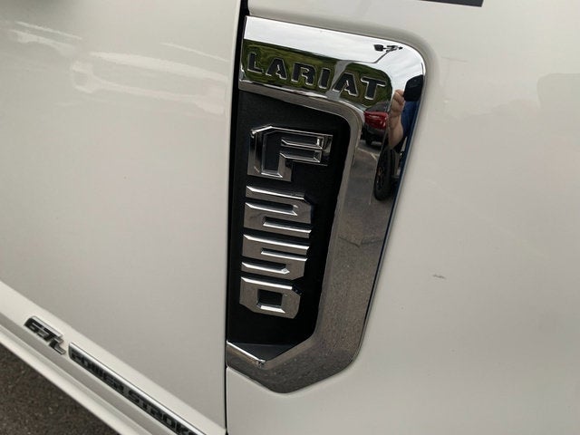 2022 Ford Super Duty F-250 SRW LARIAT