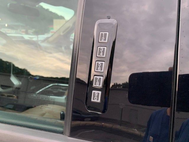 2022 Ford Super Duty F-250 SRW LARIAT