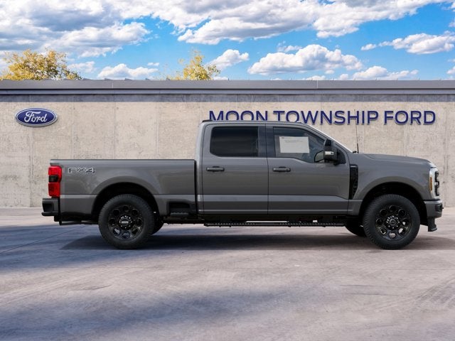 2027 Ford Super Duty F-250 SRW F-250® Lariat®