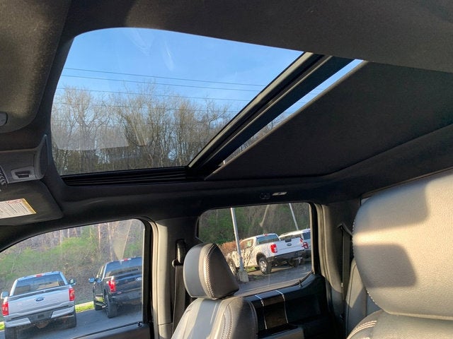 2022 Ford Super Duty F-350 SRW LARIAT