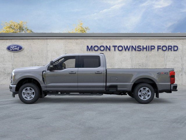 2026 Ford Super Duty F-350 SRW F-350® XLT