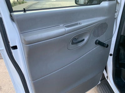 2005 Ford Econoline Cargo Van Commercial