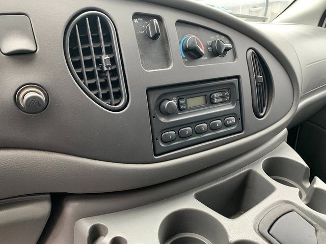 2005 Ford Econoline Cargo Van Commercial