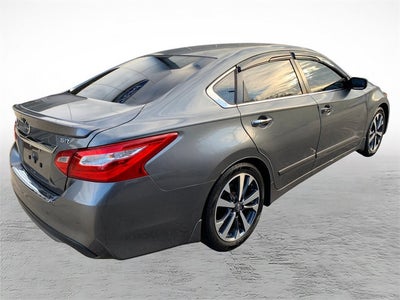 2016 Nissan Altima 2.5 SR