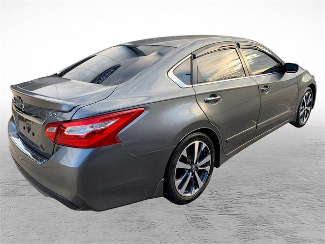 2016 Nissan Altima 2.5 SR