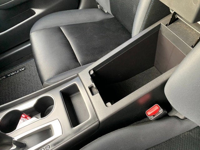 2016 Nissan Altima 2.5 SR