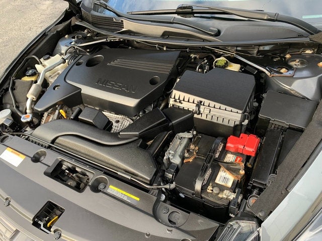 2016 Nissan Altima 2.5 SR