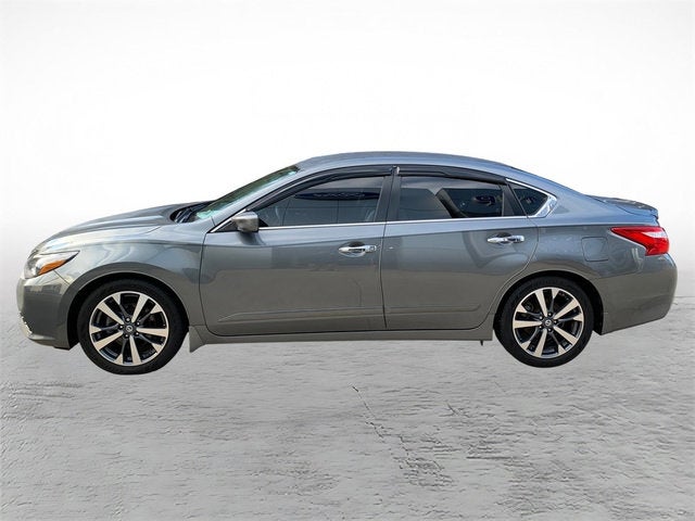 2016 Nissan Altima 2.5 SR