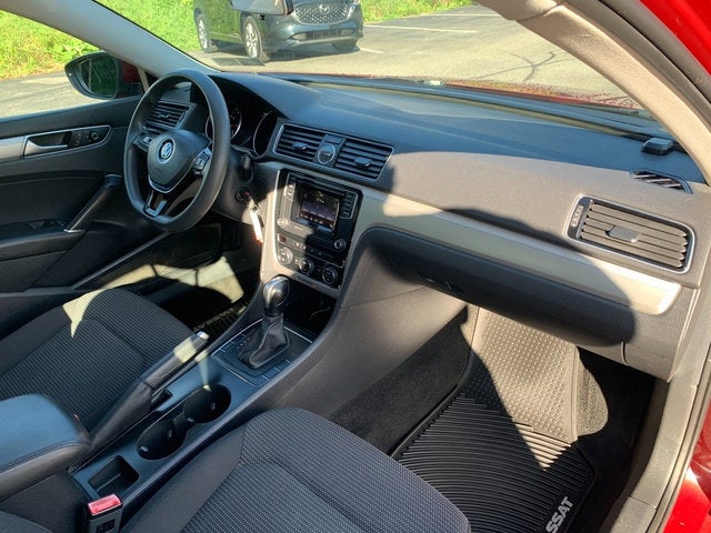 2016 Volkswagen Passat 1.8T S