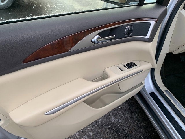 2015 Lincoln MKZ Base