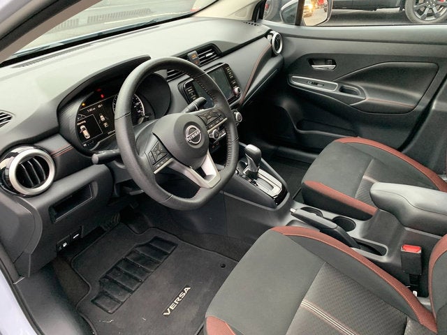 2025 Nissan Versa SR