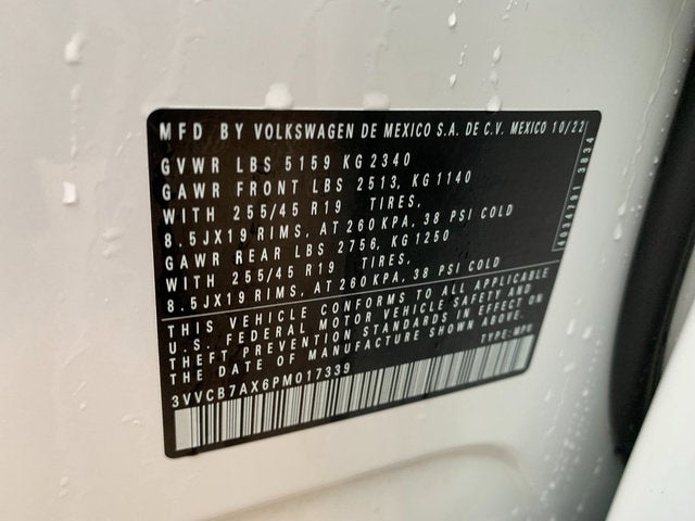 2023 Volkswagen Tiguan SE R-Line Black