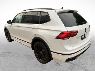 2023 Volkswagen Tiguan SE R-Line Black