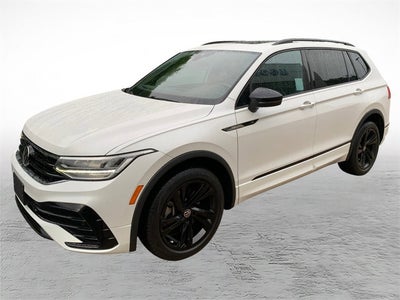 2023 Volkswagen Tiguan SE R-Line Black