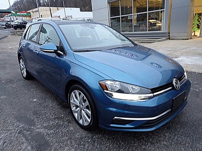 2019 Volkswagen Golf SE