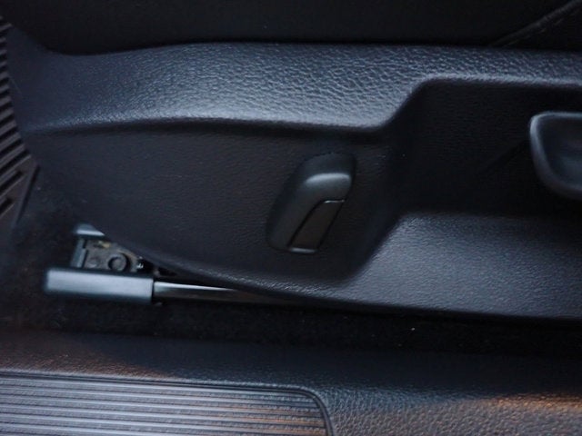 2019 Volkswagen Golf SE