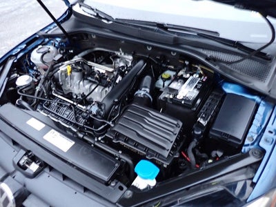 2019 Volkswagen Golf SE