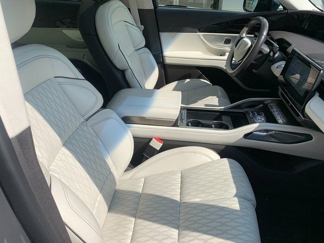 2024 Lincoln Nautilus Black Label