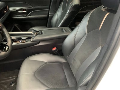 2024 Toyota Grand Highlander Hybrid MAX Platinum