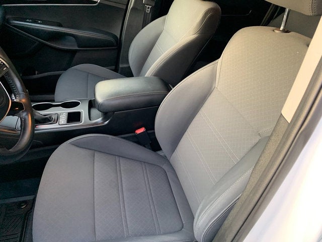 2019 Kia Sorento S V6