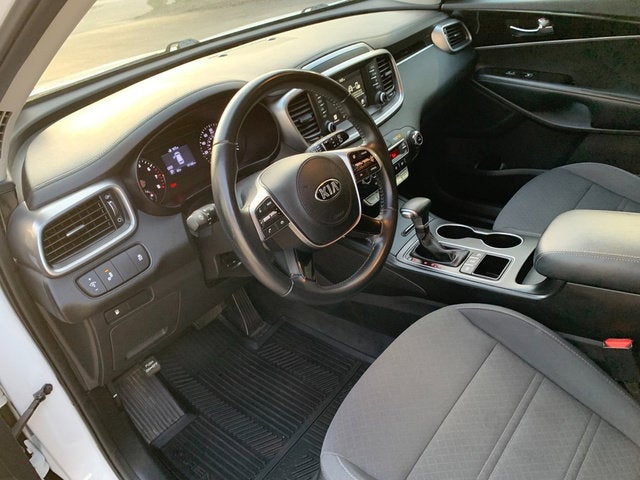 2019 Kia Sorento S V6