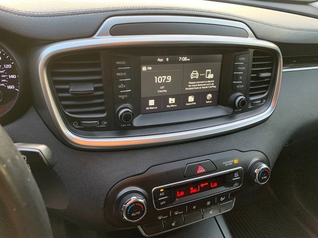2019 Kia Sorento S V6
