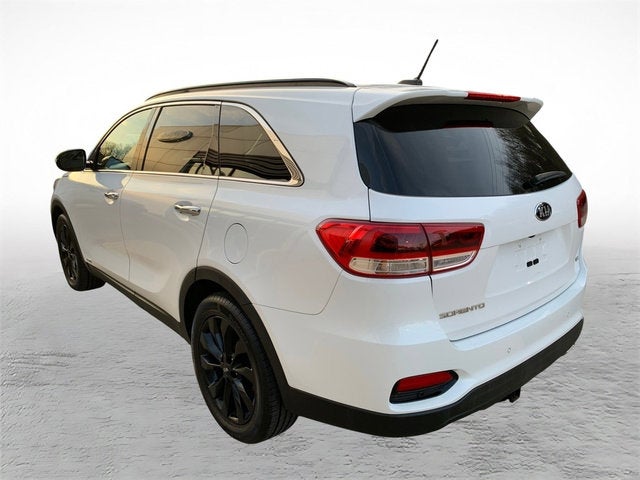 2019 Kia Sorento S V6