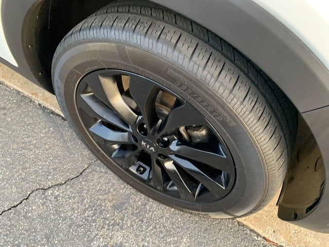 2019 Kia Sorento S V6