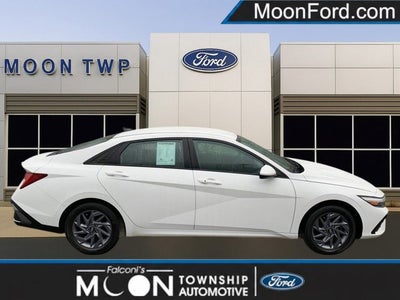 2024 Hyundai Elantra Hybrid Blue