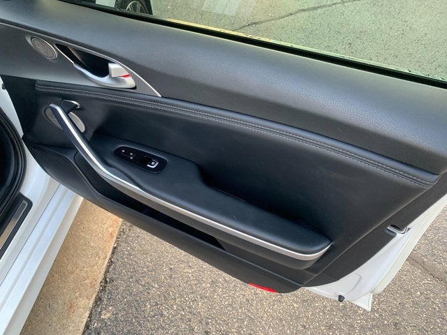 2019 Kia Stinger GT1