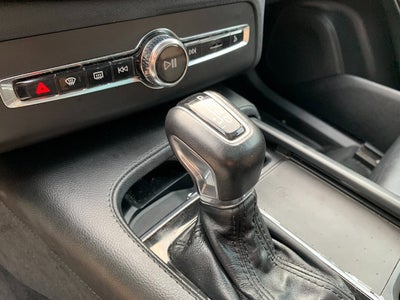 2022 Volvo XC90 Momentum