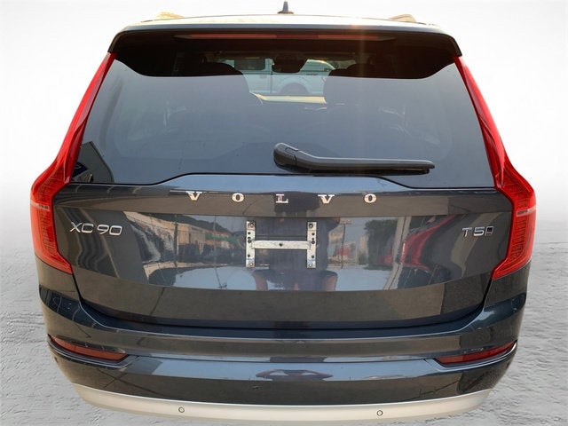 2022 Volvo XC90 Momentum