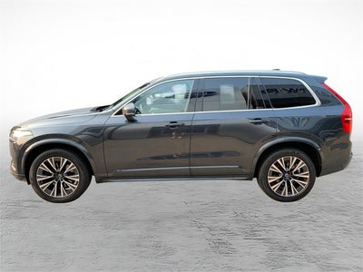 2022 Volvo XC90 Momentum