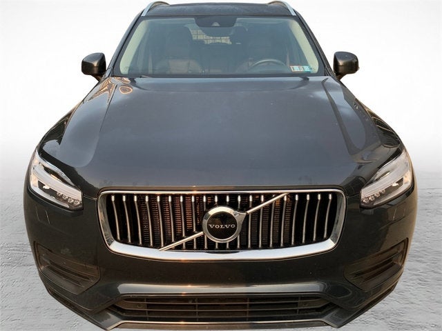 2022 Volvo XC90 Momentum