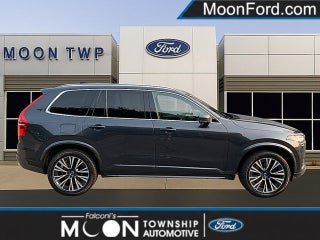 2022 Volvo XC90 Momentum